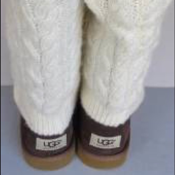 UGGS Tularosa Route Detachable Boot , 6 - Picture 4 of 7
